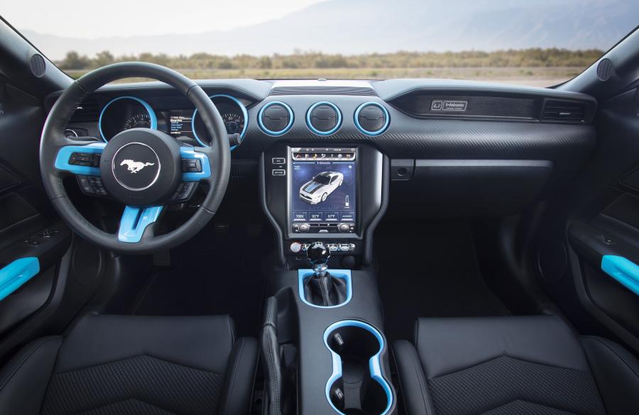 Торпедо Ford Mustang Lithium 2019 года  (фото 5 из 7)
